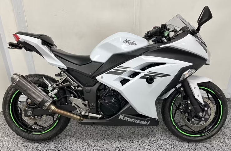 Kawasaki Ninja 300