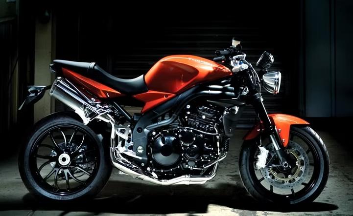 Triumph Speed Triple 1050 – 2005